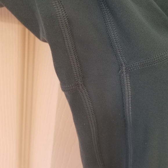 EUC lululemon aligns, desert real, 25", size 8 - Picture 4 of 5